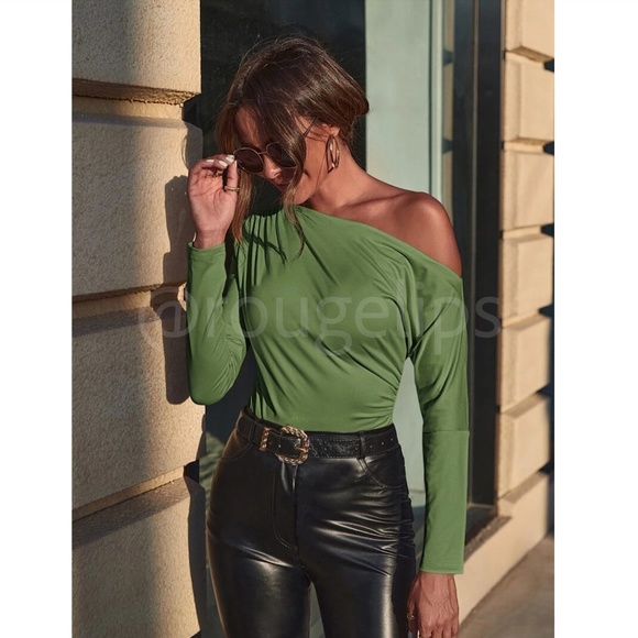 One Shoulder Ruched Long Sleeve T-Shirts main image 0